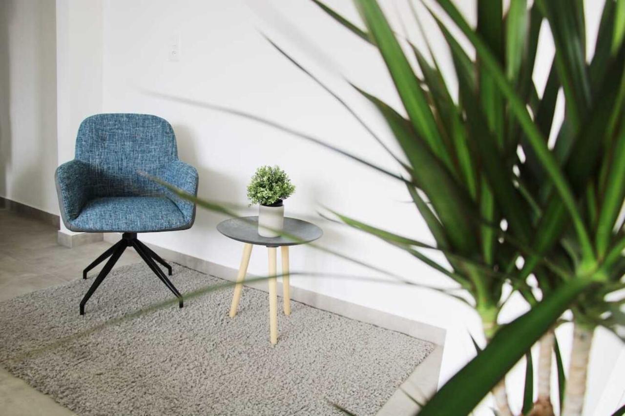 New & Modern Apartment With Beautiful Lake View! ルガーノ エクステリア 写真